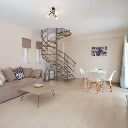 Rose Maisonette Razata Екстер'єр фото